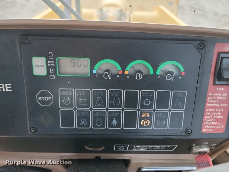 image for item KT9984 1995 John Deere 644G  wheel loader