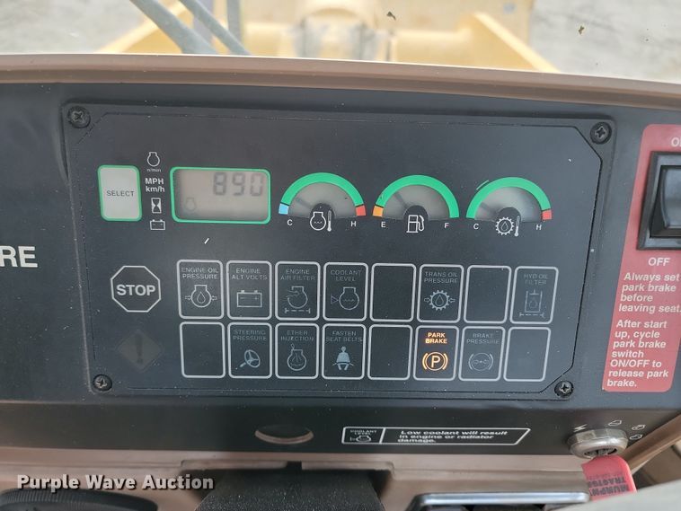 image for item KT9984 1995 John Deere 644G  wheel loader