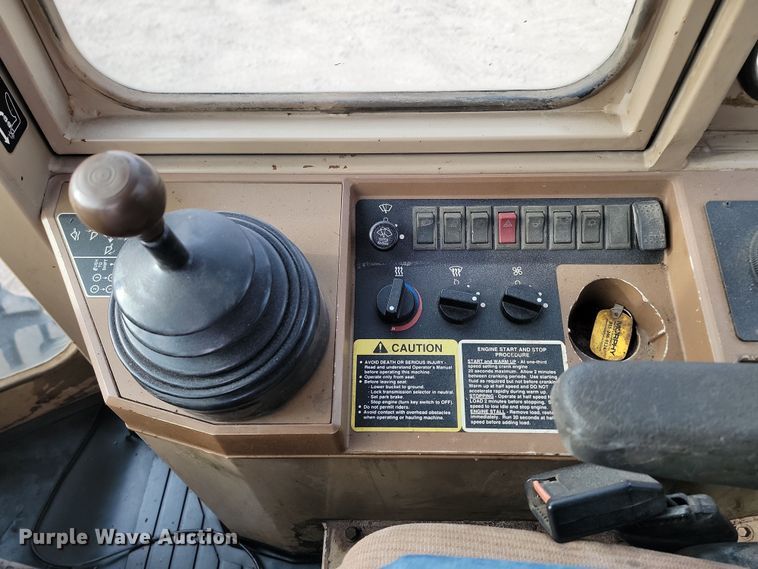 image for item KT9984 1995 John Deere 644G  wheel loader