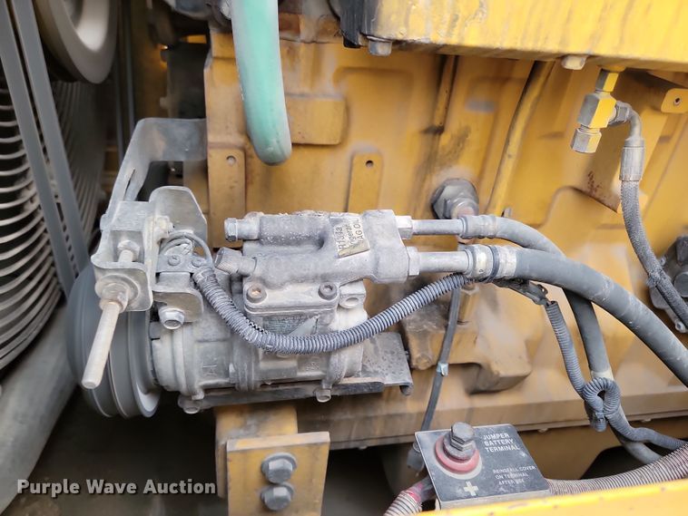 image for item KT9984 1995 John Deere 644G  wheel loader