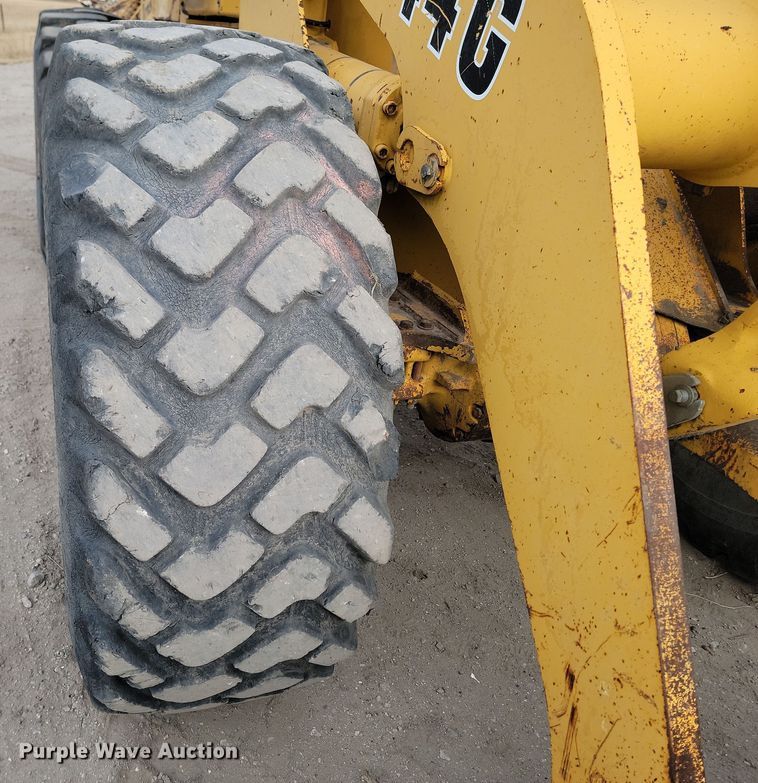 image for item KT9984 1995 John Deere 644G  wheel loader