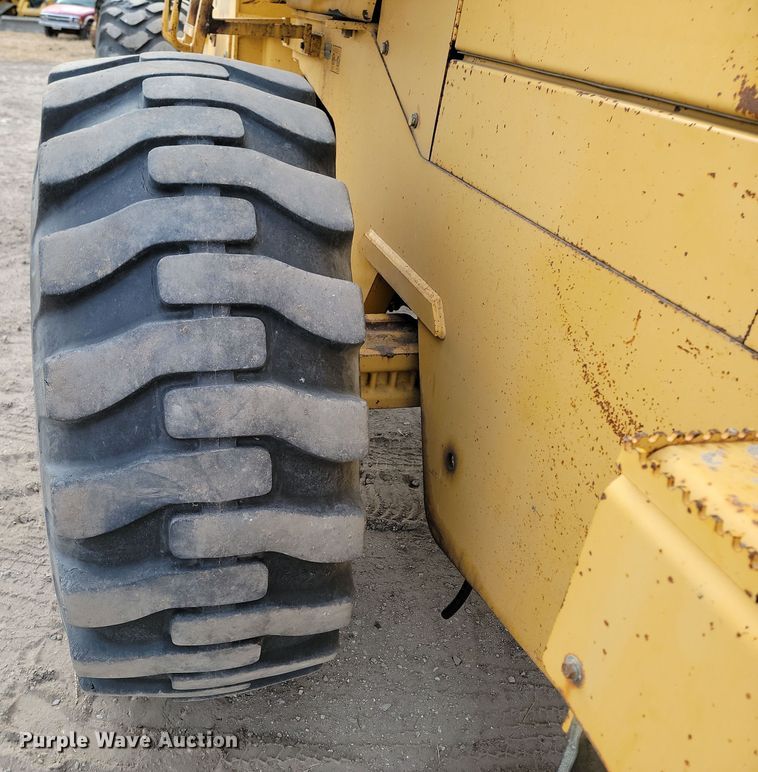 image for item KT9984 1995 John Deere 644G  wheel loader