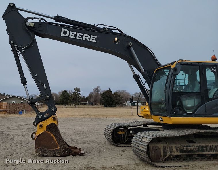 image for item KT9985 2018 John Deere 210G LC  excavator