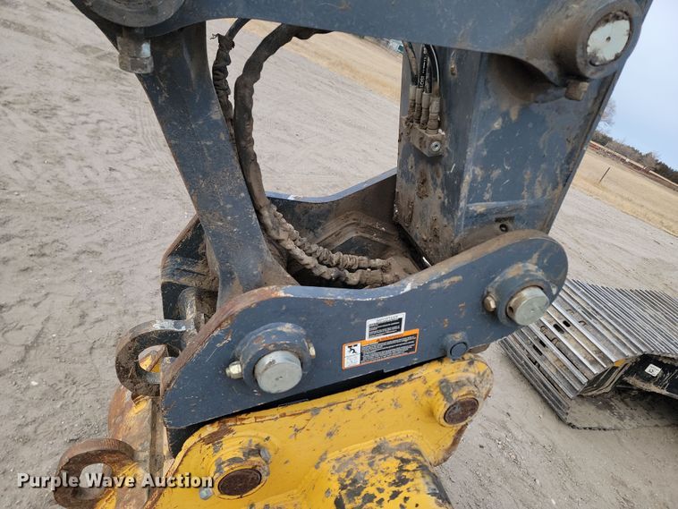 image for item KT9985 2018 John Deere 210G LC  excavator