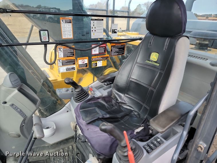 image for item KT9985 2018 John Deere 210G LC  excavator