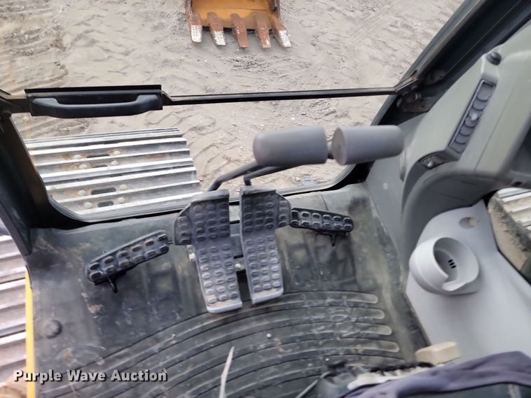 image for item KT9985 2018 John Deere 210G LC  excavator