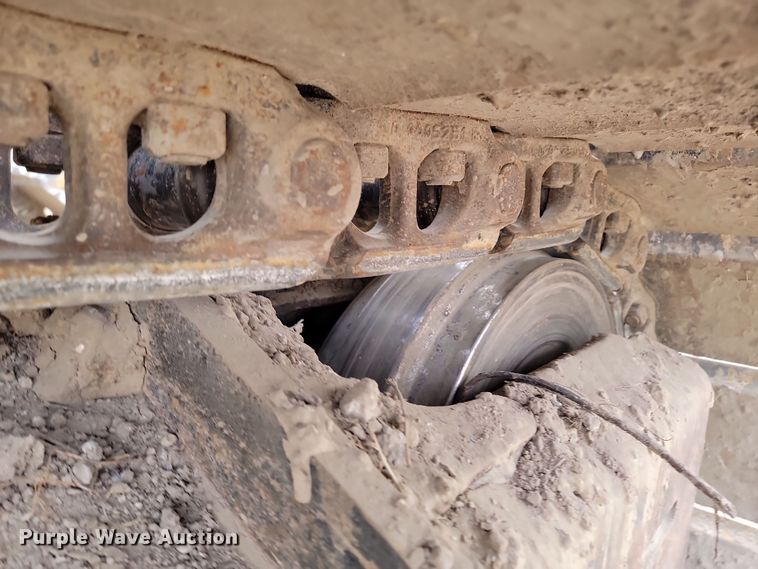 image for item KT9985 2018 John Deere 210G LC  excavator