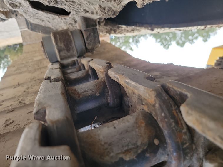 image for item KT9985 2018 John Deere 210G LC  excavator