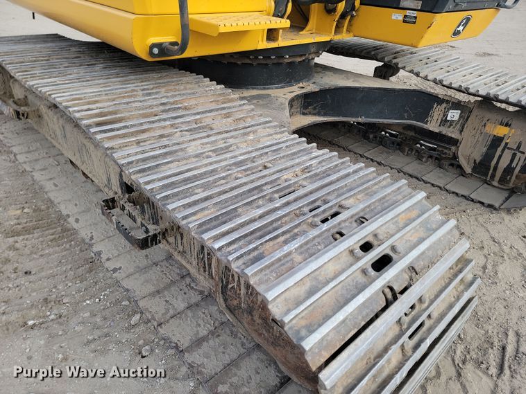 image for item KT9985 2018 John Deere 210G LC  excavator