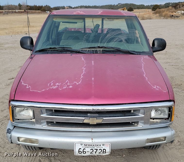 image for item KT9987 1994 Chevrolet S10  Ext. Cab pickup truck