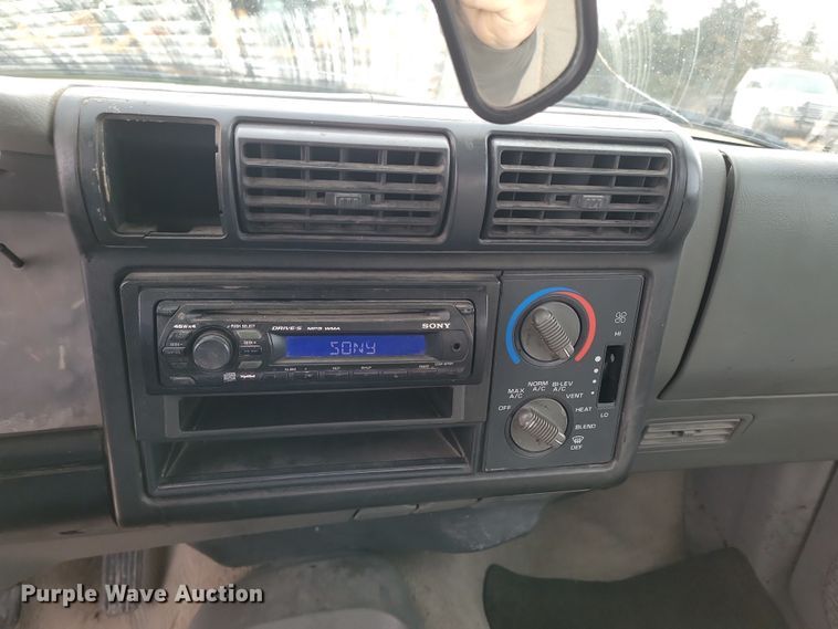 image for item KT9987 1994 Chevrolet S10  Ext. Cab pickup truck