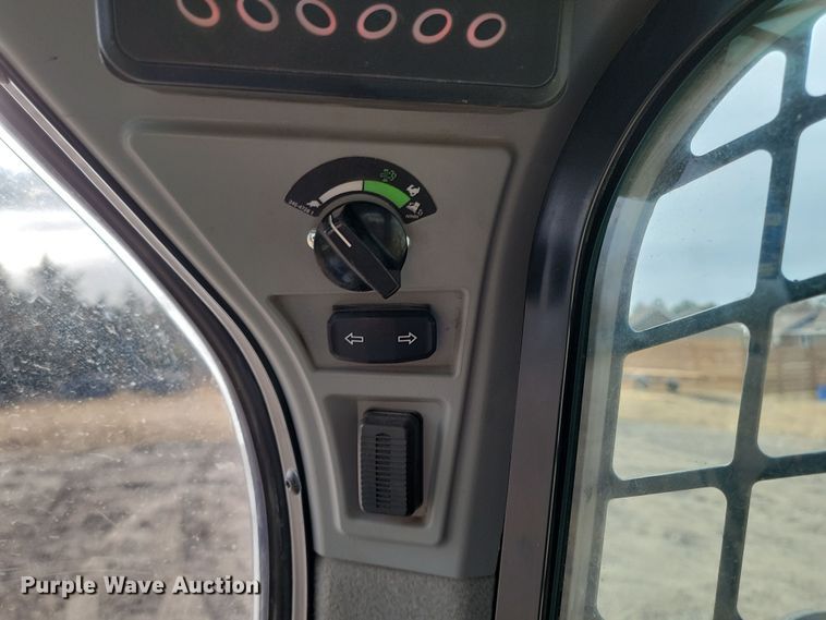 image for item KT9989 2022 Caterpillar 299D3XE  tracked skid steer loader