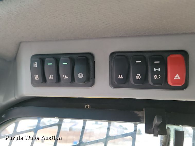 image for item KT9989 2022 Caterpillar 299D3XE  tracked skid steer loader