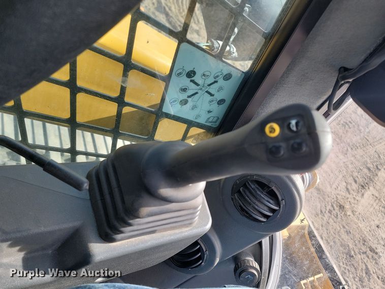 image for item KT9989 2022 Caterpillar 299D3XE  tracked skid steer loader