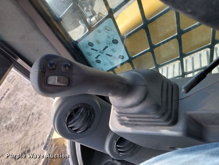 image for item KT9989 2022 Caterpillar 299D3XE  tracked skid steer loader