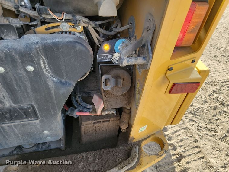 image for item KT9989 2022 Caterpillar 299D3XE  tracked skid steer loader