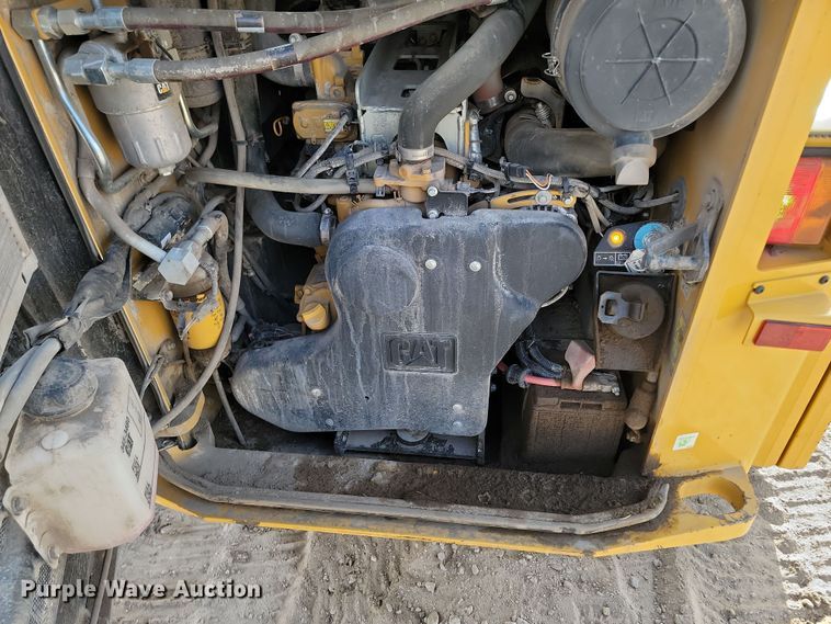 image for item KT9989 2022 Caterpillar 299D3XE  tracked skid steer loader