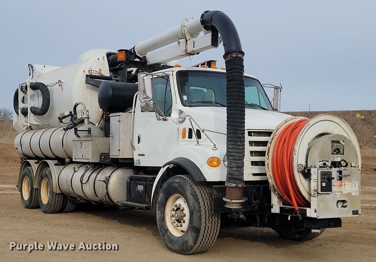 image for item KU9016 2003 Sterling LT7500  sewer jetter truck