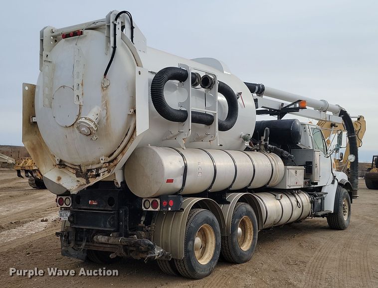 image for item KU9016 2003 Sterling LT7500  sewer jetter truck