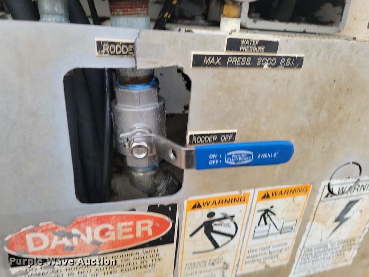 image for item KU9016 2003 Sterling LT7500  sewer jetter truck