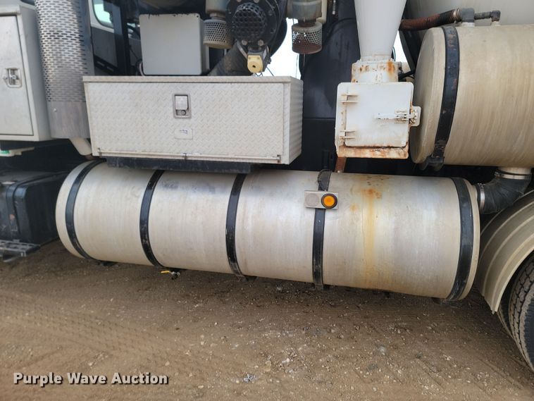 image for item KU9016 2003 Sterling LT7500  sewer jetter truck