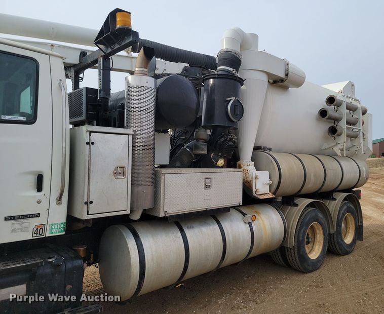 image for item KU9016 2003 Sterling LT7500  sewer jetter truck