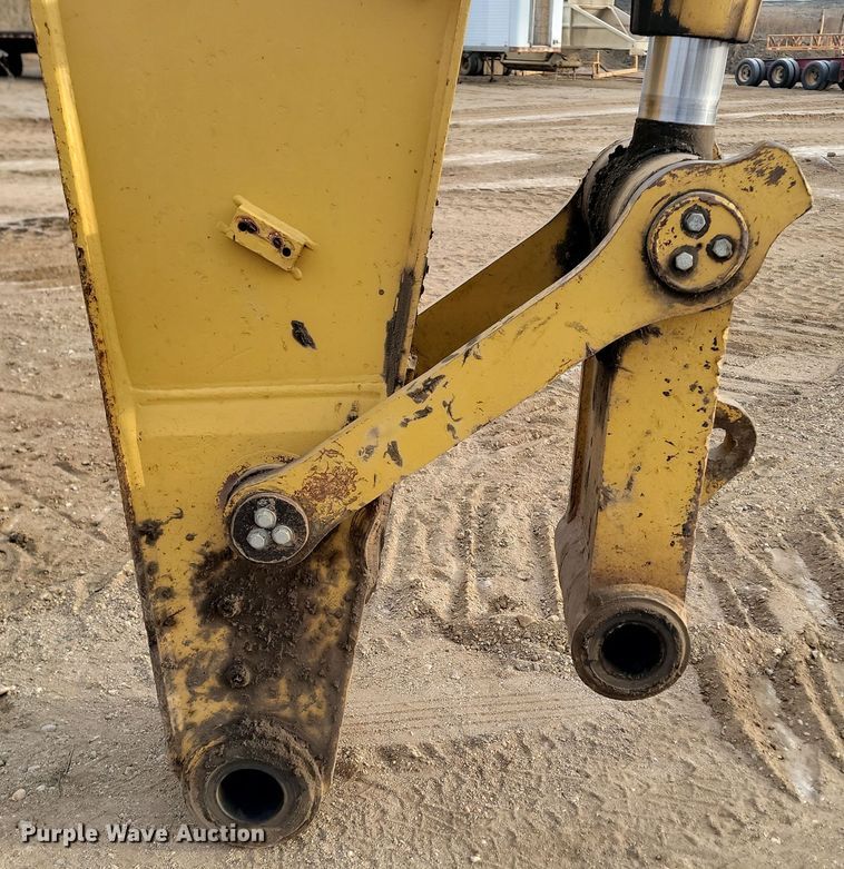 image for item KU9018 2004 Caterpillar 365BL  excavator