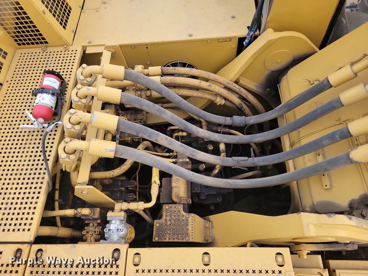 image for item KU9018 2004 Caterpillar 365BL  excavator