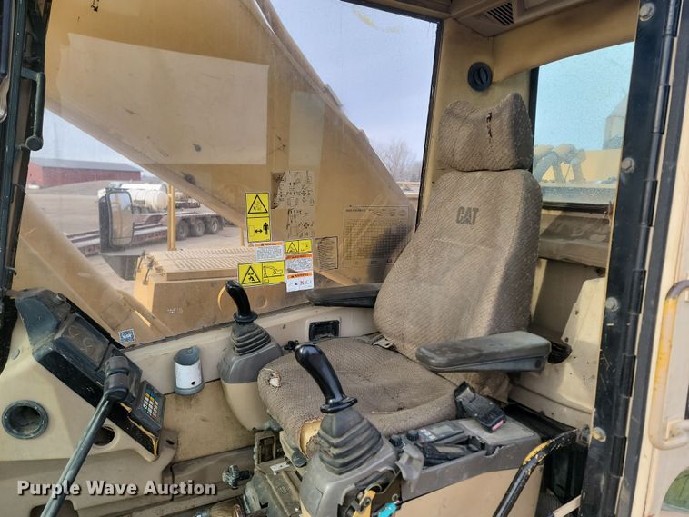 image for item KU9018 2004 Caterpillar 365BL  excavator