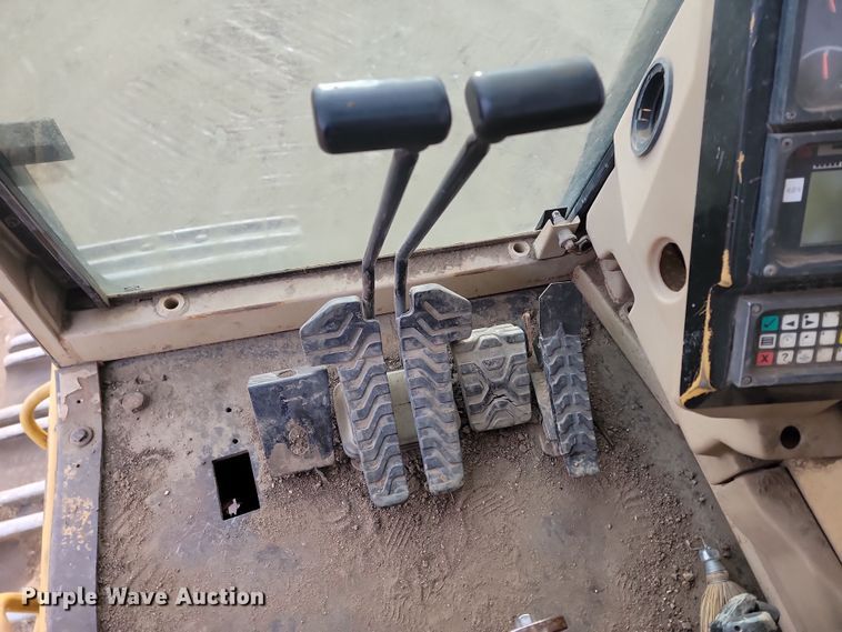 image for item KU9018 2004 Caterpillar 365BL  excavator