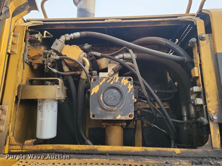 image for item KU9018 2004 Caterpillar 365BL  excavator