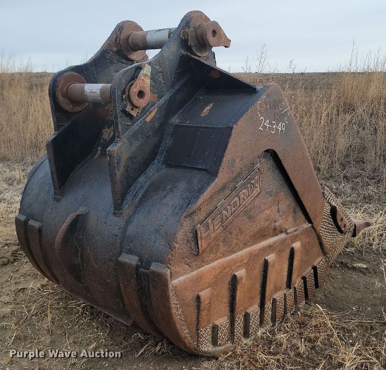 image for item KU9018 2004 Caterpillar 365BL  excavator