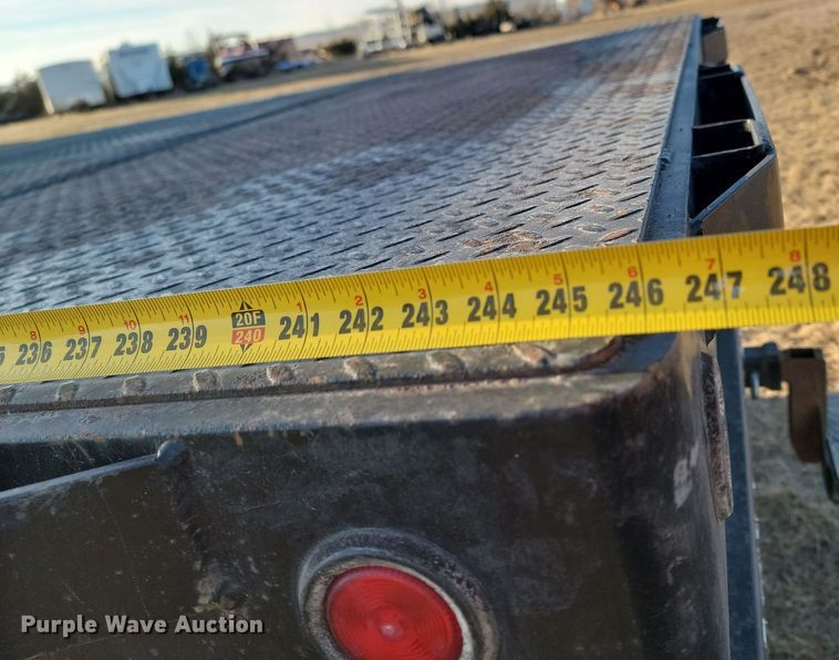 image for item KU9026 1995 International 4700  flatbed truck