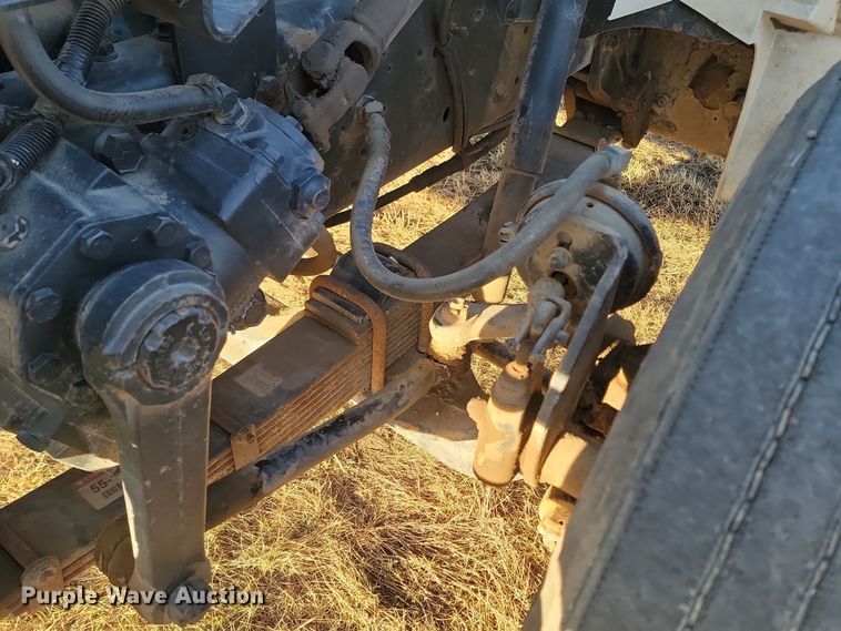 image for item KU9026 1995 International 4700  flatbed truck