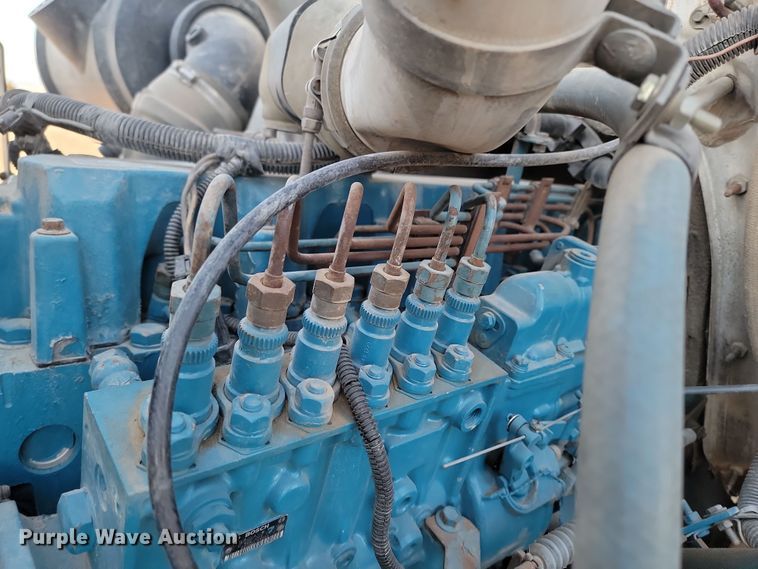 image for item KU9026 1995 International 4700  flatbed truck