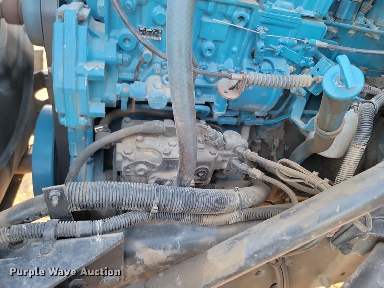 image for item KU9026 1995 International 4700  flatbed truck