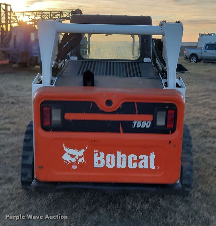 image for item KU9027 2013 Bobcat T590  tracked skid steer loader