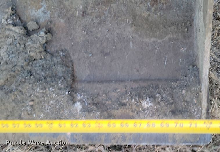 image for item KU9027 2013 Bobcat T590  tracked skid steer loader