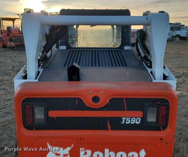 image for item KU9027 2013 Bobcat T590  tracked skid steer loader