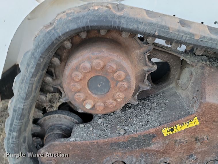 image for item KU9027 2013 Bobcat T590  tracked skid steer loader