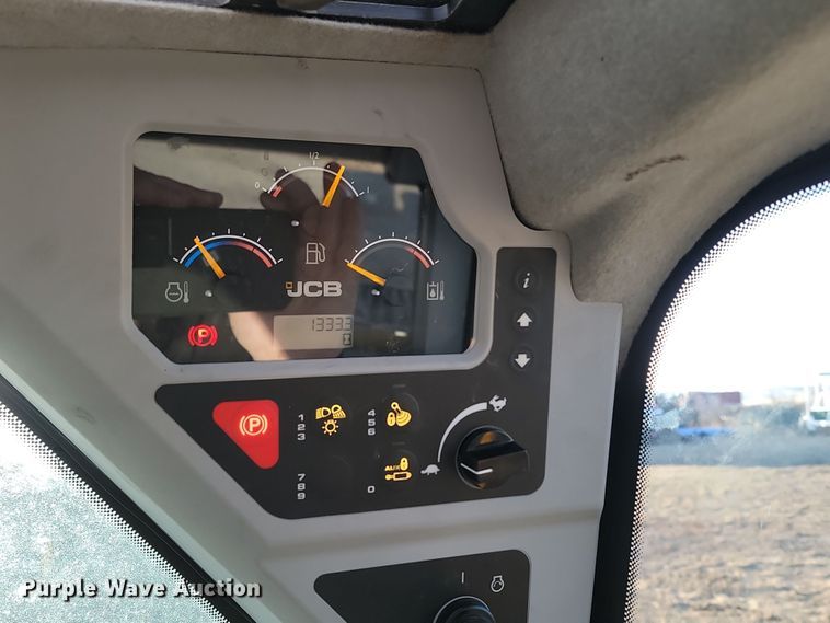 image for item KU9028 2016 JCB 260T  tracked skid steer loader