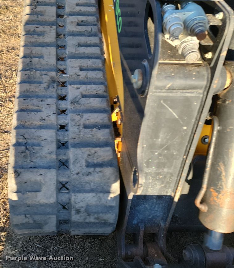 image for item KU9028 2016 JCB 260T  tracked skid steer loader