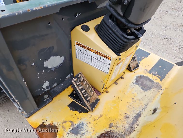 image for item LB9616 2011 Gehl AL540  wheel loader