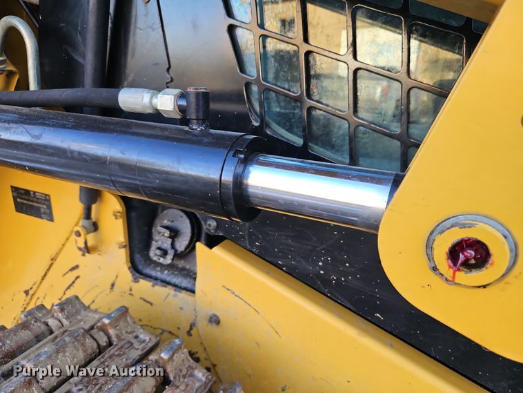image for item LB9636 2015 Caterpillar 279D  tracked skid steer loader
