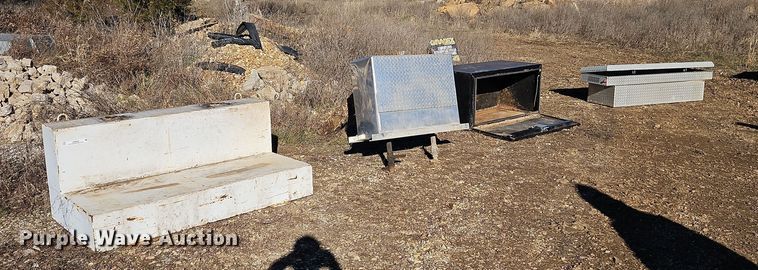 image for item LB9668 Tanks