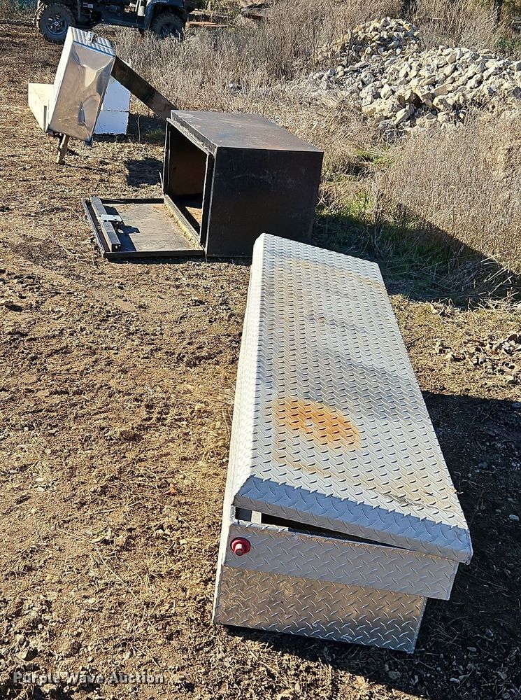 image for item LB9668 Tanks