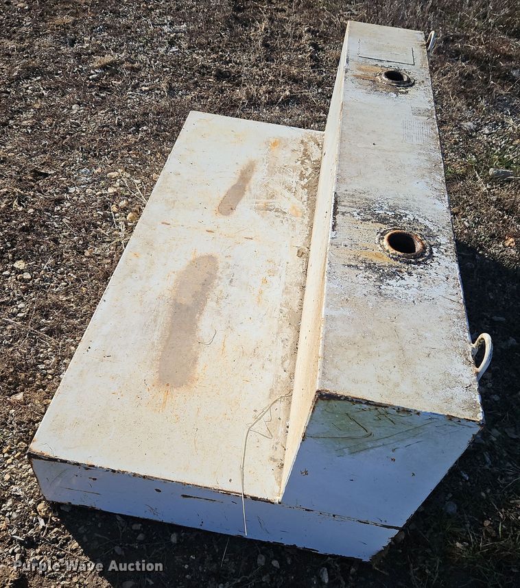 image for item LB9668 Tanks