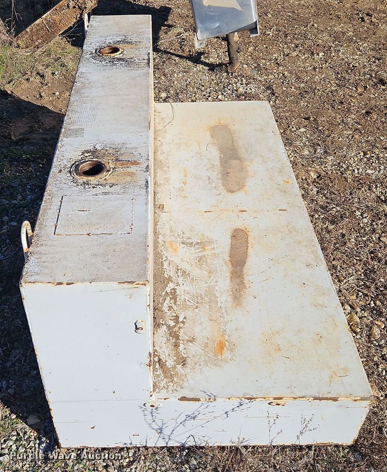 image for item LB9668 Tanks