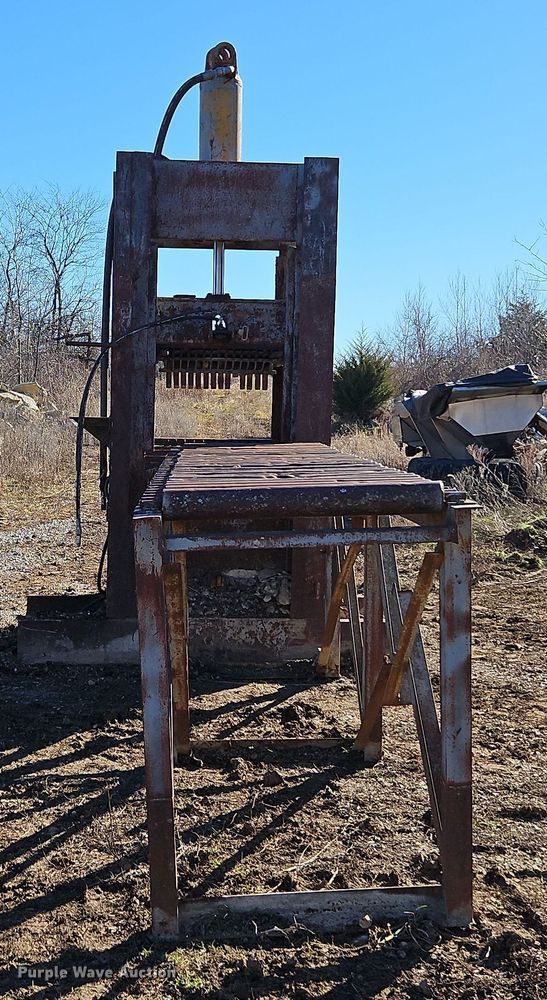 image for item LB9669 Stone splitter