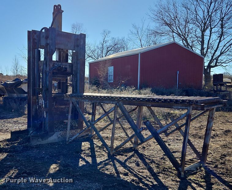 image for item LB9669 Stone splitter